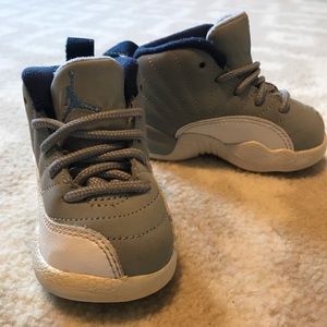 Nike Air Jordan 12s - 4C